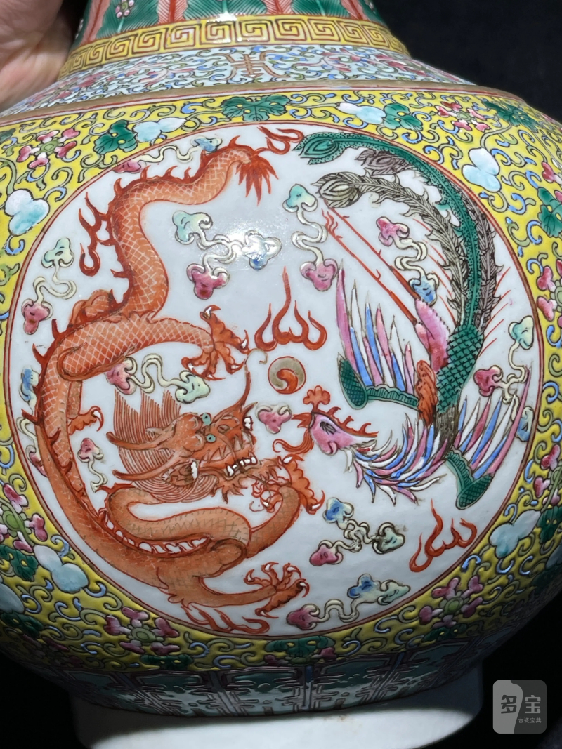 清光绪 粉彩福禄万代开光龙凤纹赏瓶 - 图5